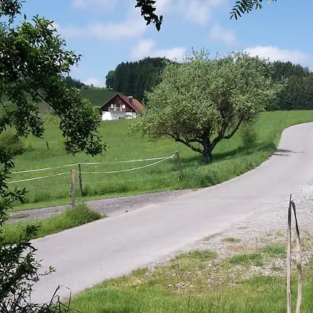 度假居 Idyllisches Holzhaus In Traumhafter Umgebung Waldburg